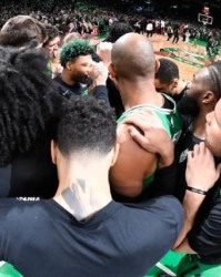 星空体育APP-从0比3到2比3，绿军找回赢球密码！大逆转在路上？