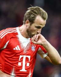 凯恩：我们上半场踢得缺乏活力，锁定欧冠16强很重要