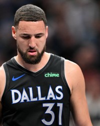 星空体育APP-浓浓的无力感！克莱全场5投1中&amp;三分4中1 仅得到4分1助&amp;正负值-15