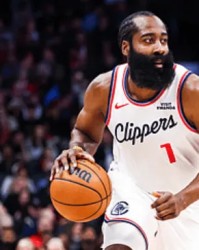 星空体育官方网站-哈登：这不是一场漂亮的胜利，但我们总能找到赢球的方法