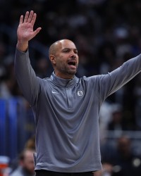 星空体育官方网站-上场末节DNP赵四&amp;克洛尼？篮网主帅：能更好观察其他没机会的球员