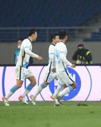 【中超】博阿滕拉尔森先后破门 大连人2比1逆转青岛