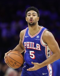 星空体育官方网站-末节14分收比赛！格莱姆斯22中11&amp;8罚全中砍下31分3抢断！