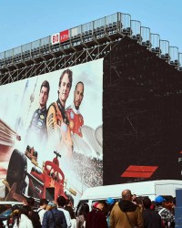 星空体育APP-“逛超市都能遇到世界级车手”，这几天的上海成了“F1痛城”|范坤|上海市|赛车|老法师|拉塞尔_新浪体育_新浪新闻